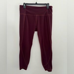 Athleta Salutation 7/8 Leggings Size L in Cassis Burgundy